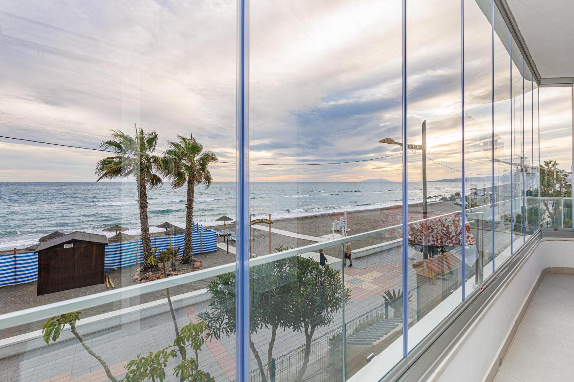Laguna Beach Wohnung Mit Freiem Meerblick Торрокс-Коста Экстерьер фото